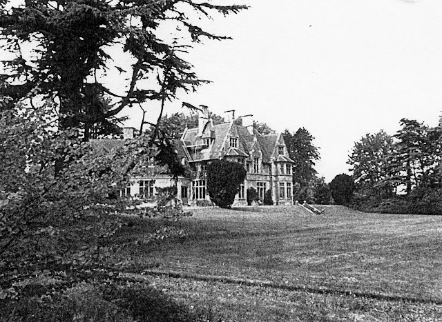 This image has an empty alt attribute; its file name is image-39.png